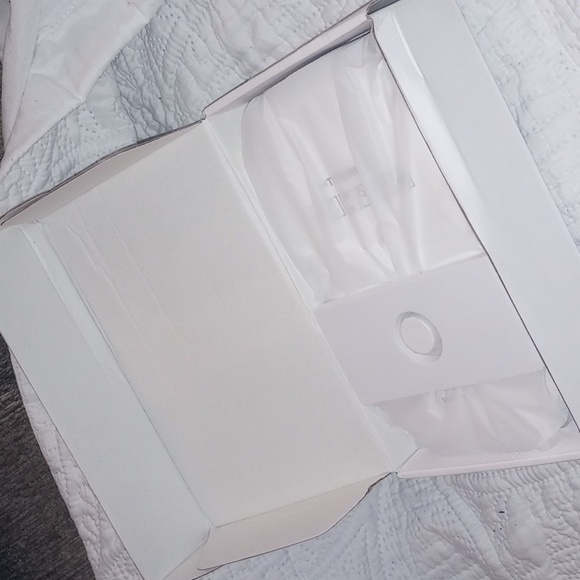 UV STERILIZER BOX - Picture 2 of 7